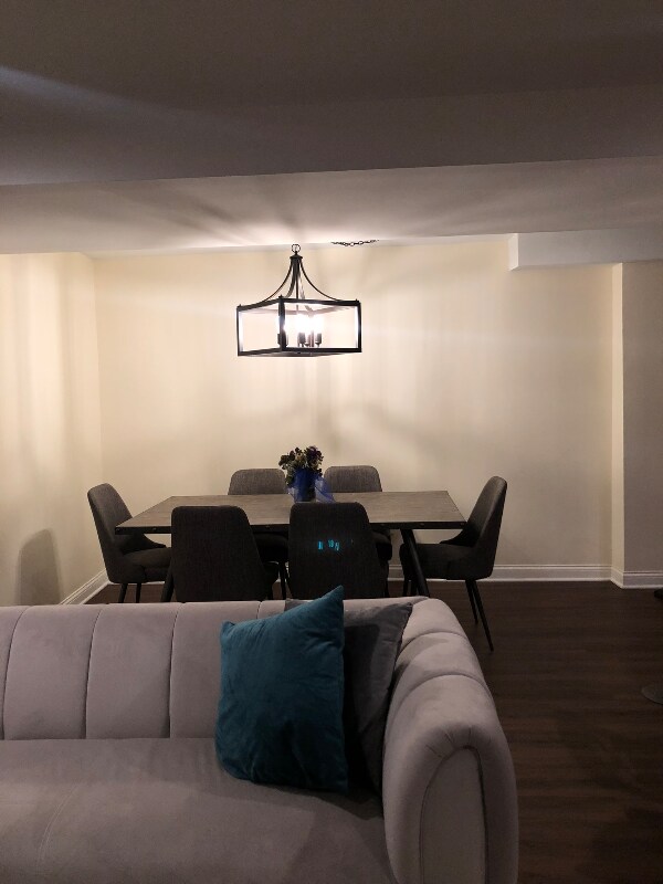 Building Photo - 5244 S King Dr