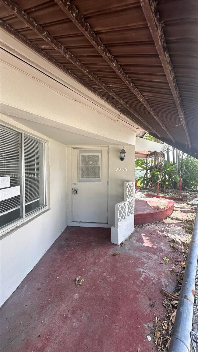 Building Photo - 2250 NE 136th St