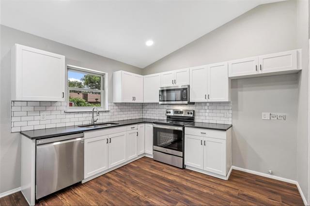 Building Photo - 1300 Timbercrest Dr