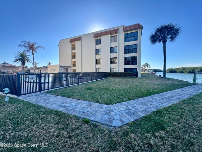 Building Photo - 200 S Banana River Blvd