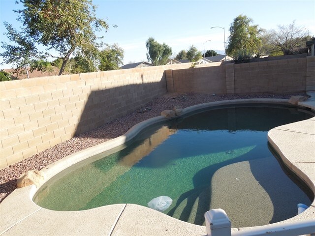 Building Photo - 2017 N 128th Dr