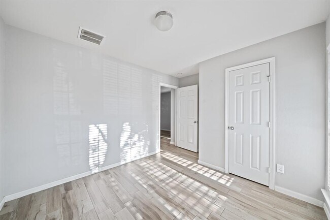 Building Photo - 9626 Winter Bloom Ln