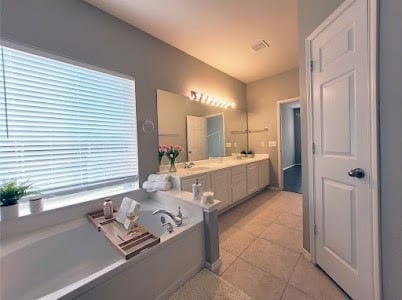 Building Photo - 2752 Stallion Dr