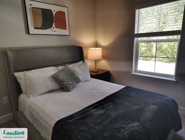 Building Photo - 120 SW 148th Dr