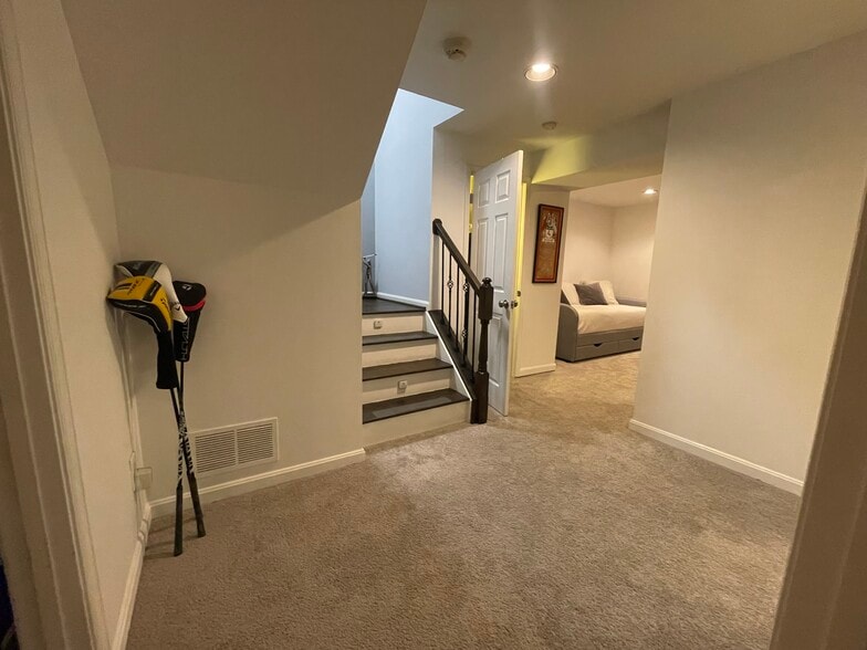 Building Photo - 6502 Summerton Way