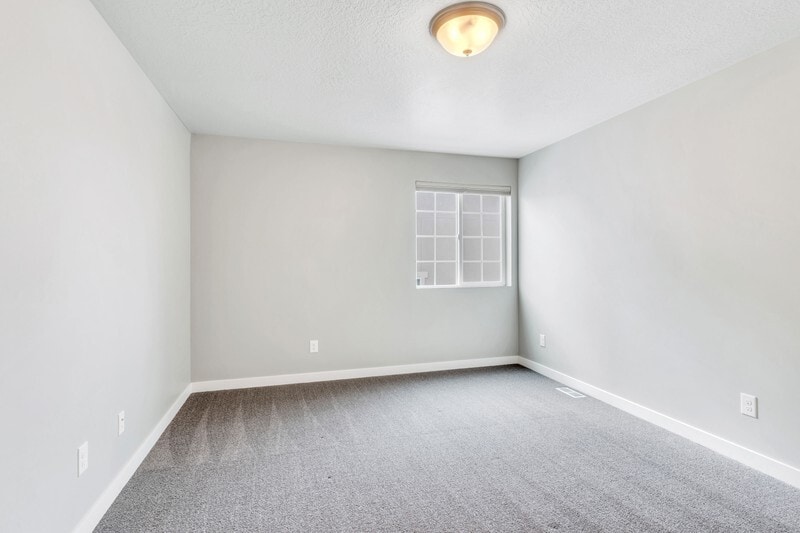 Building Photo - 5749 W Osprey Dr