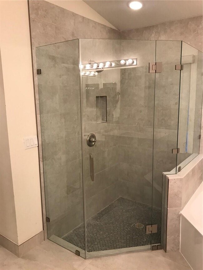 Building Photo - 19010 SW 10th St