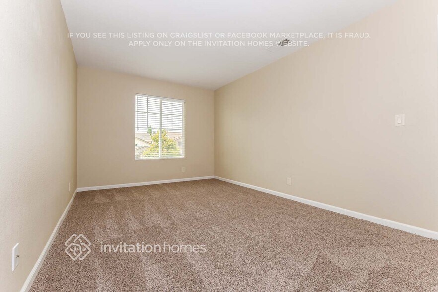 Building Photo - 1687 Presidio Way