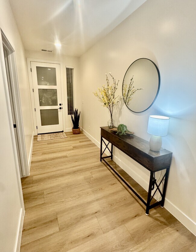 Building Photo - 4160 S Crimson Trails Dr