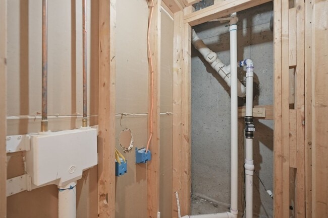 Building Photo - 2927 Arbor Creek Ln