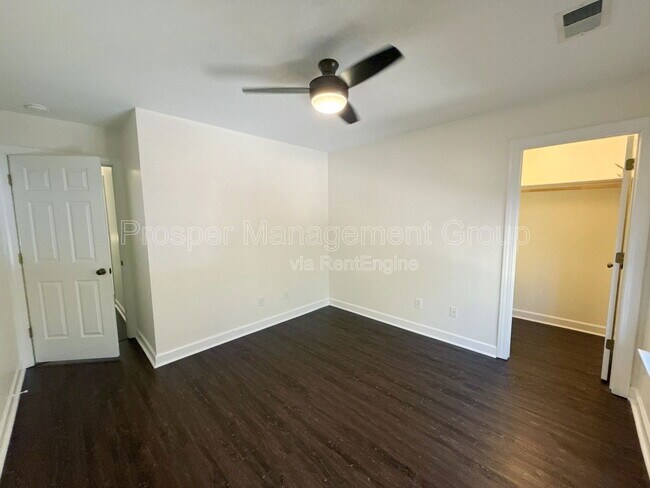 Building Photo - 2843 Sweetleaf Ln