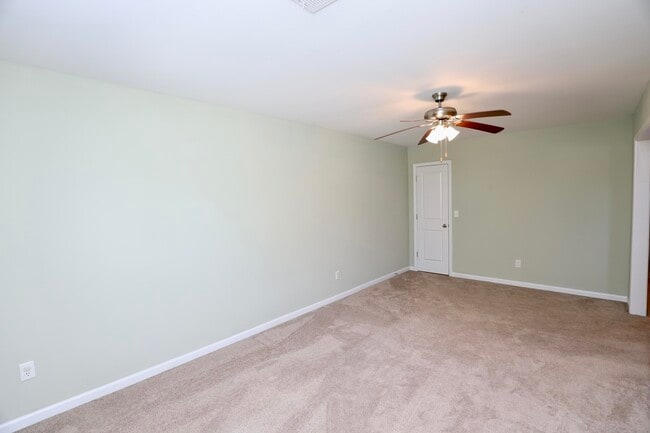 Building Photo - 1761 Nicholas Dr