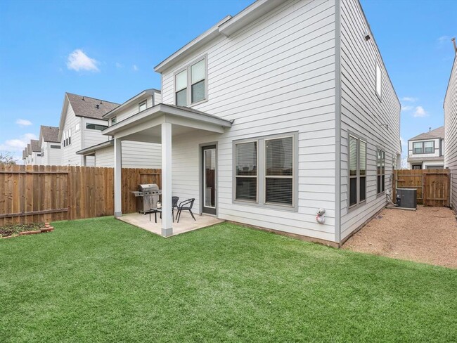 Building Photo - 4420 Ibiza Ln
