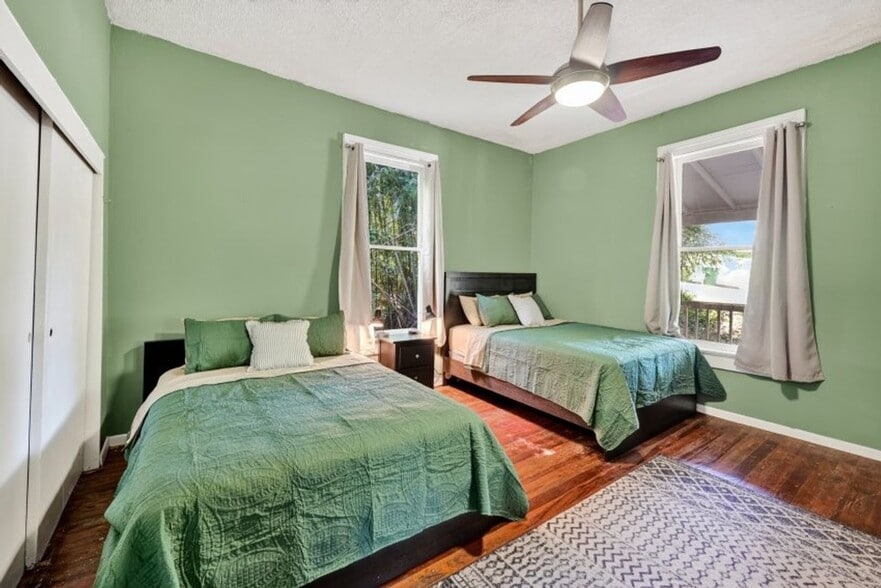 Building Photo - 1455 E Broad St