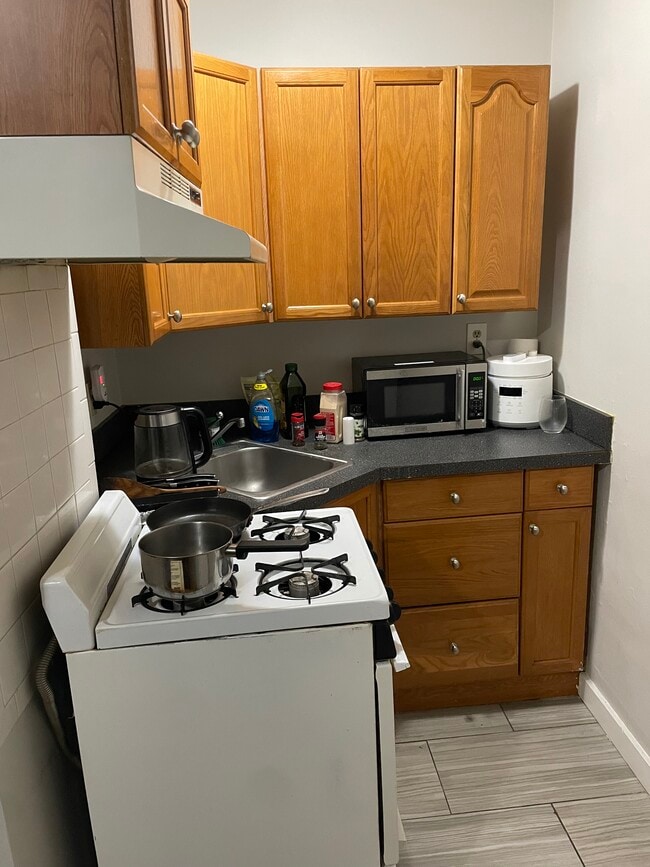 Building Photo - 45 Hemenway St