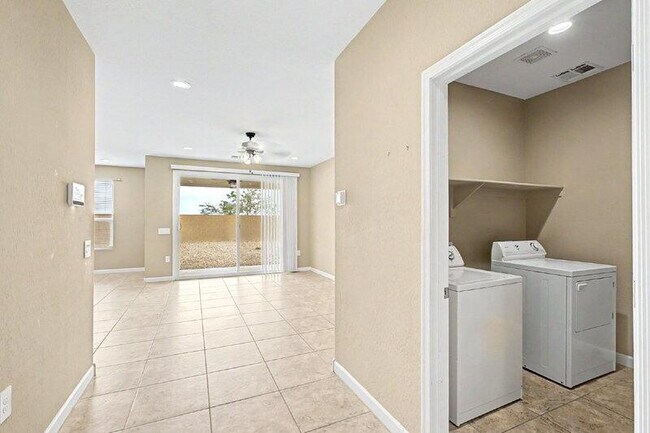 Building Photo - 8271 W Ebbets Ct