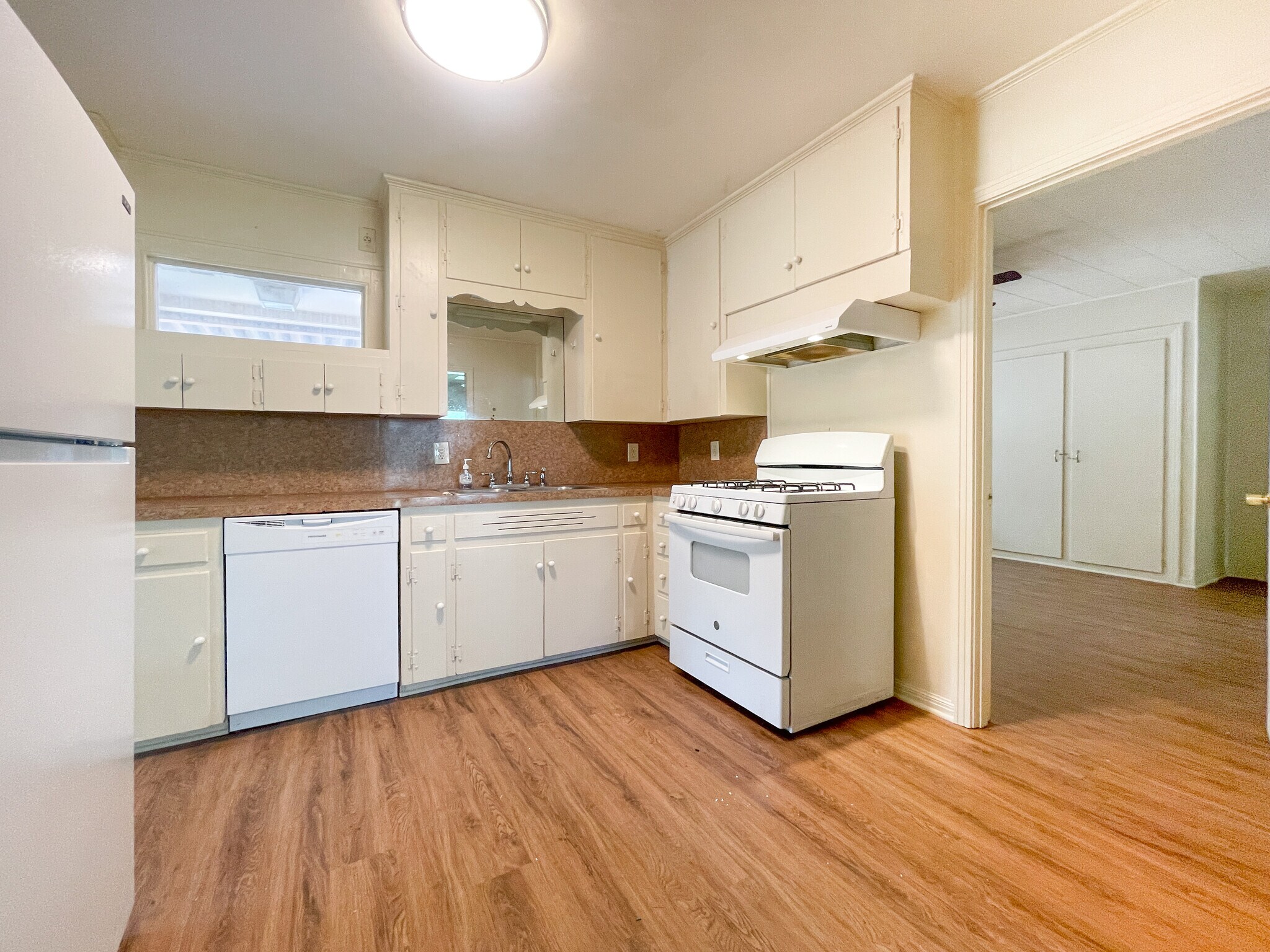 Building Photo - 4500 Anlo Ave