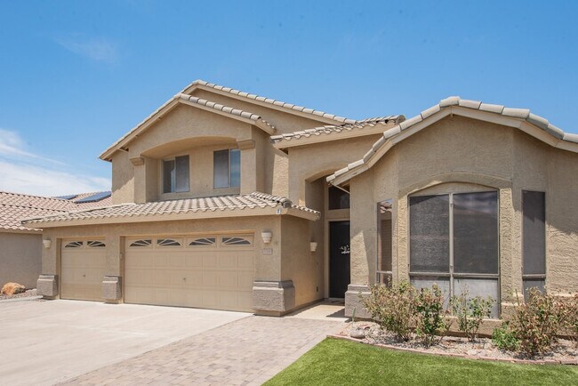 Building Photo - 5924 E Woodridge Dr