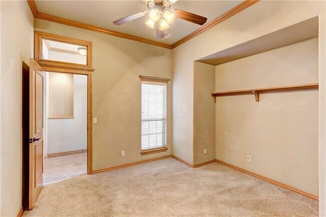 Building Photo - 16304 Vallejo Pl