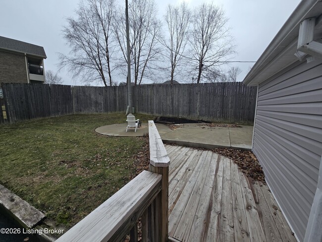 Building Photo - 2405 Blankenbaker Rd