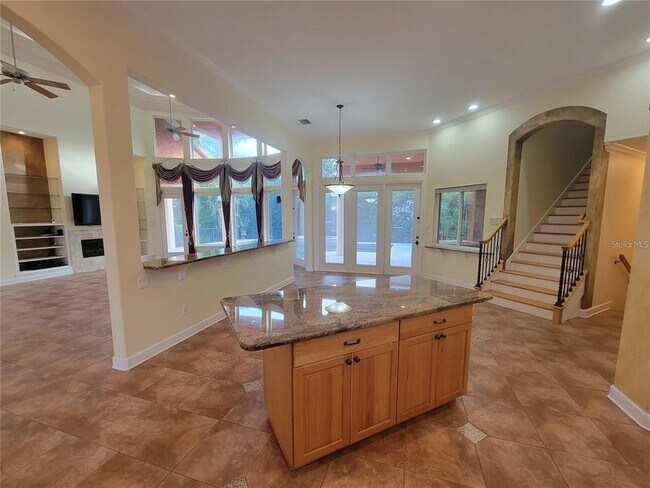 Building Photo - 10209 Thurston Groves Blvd