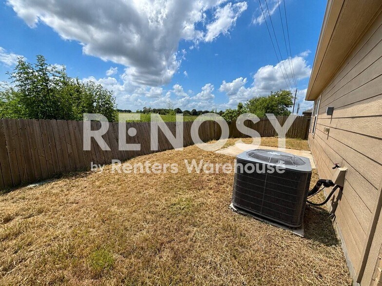 Building Photo - 7942 Vacek Meadows Loop