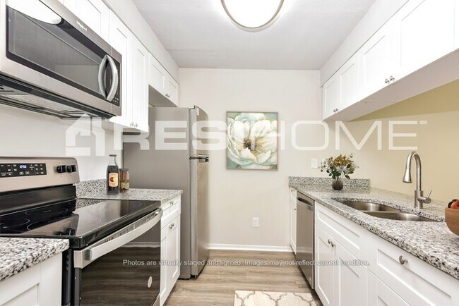 Building Photo - 1283 Old Countryside Cir