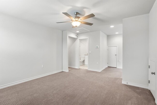 Building Photo - 1701 Jacey Way