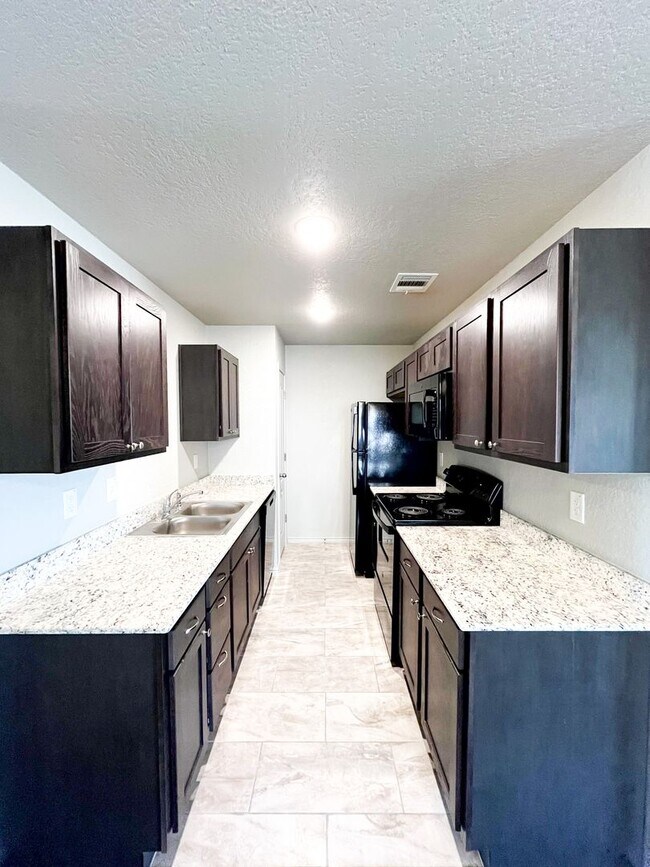 Building Photo - 1606 Risen Star Ln