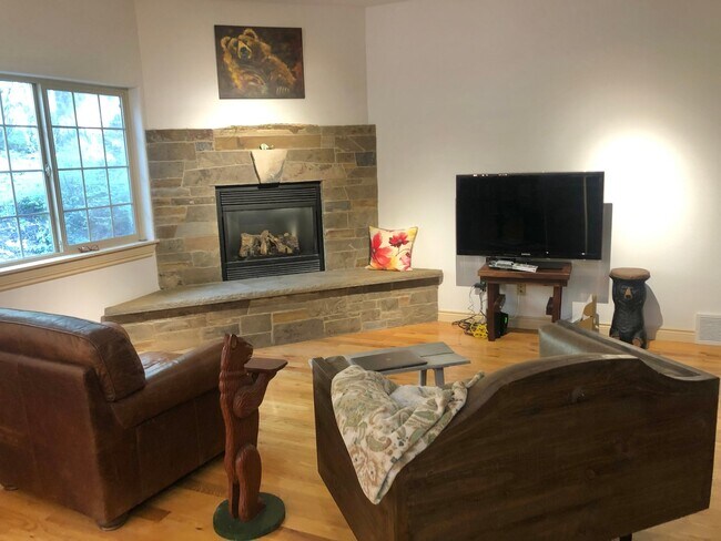 Building Photo - 278 Eagle Bend Dr