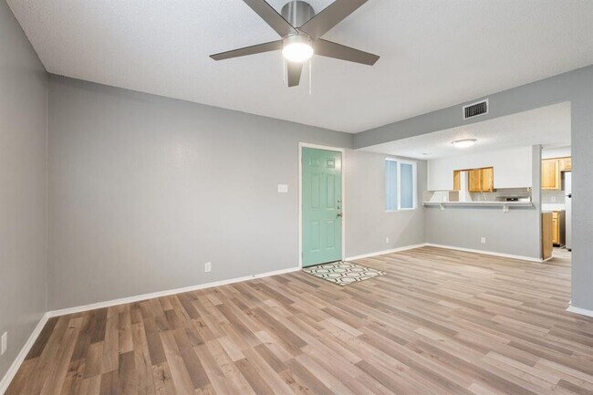 Building Photo - 6805 Blue Dawn Trail
