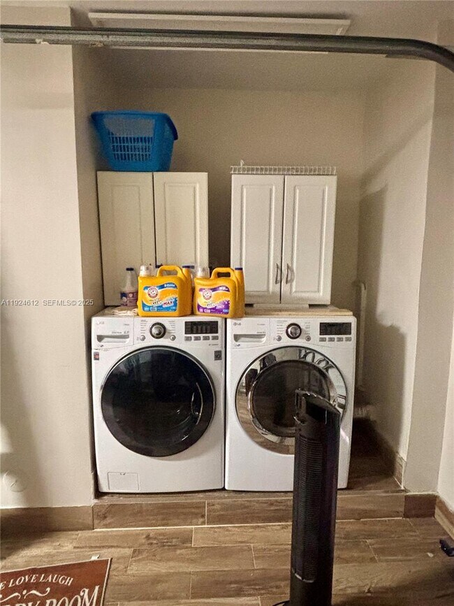 Building Photo - 13765 SW 160th Terrace