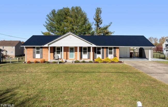 Building Photo - 2916 Newbern Dr