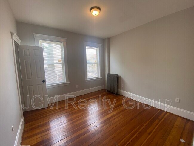 Building Photo - 34 Speedwell St