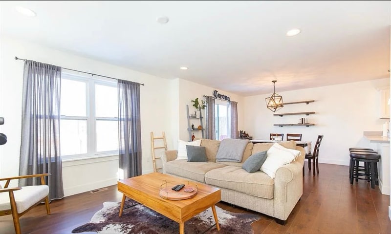 Building Photo - 1650 Davis Ln