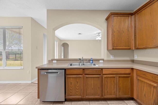 Building Photo - 12948 Moss Park Ridge Dr