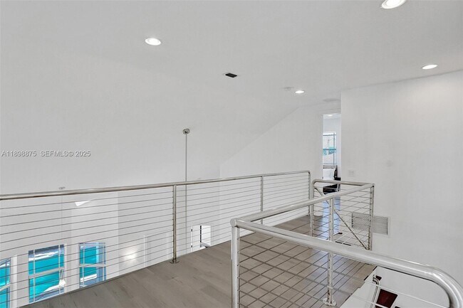 Building Photo - 1207 SW 21st St