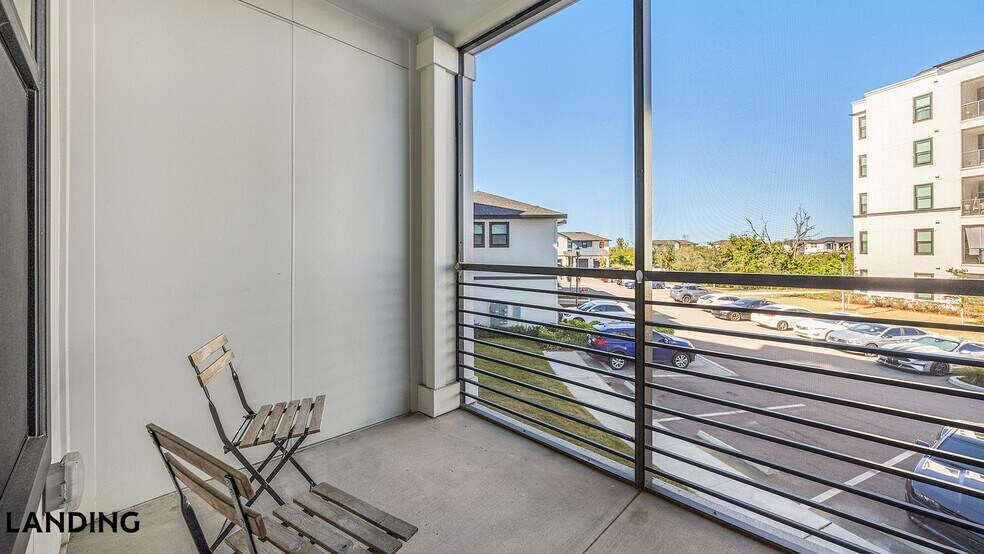 Building Photo - 4950 W Prescott St