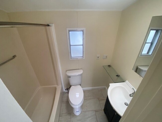 Building Photo - 4825 A1A S