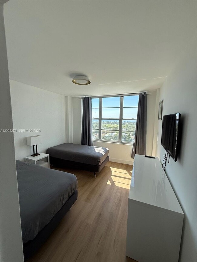 Building Photo - 5700 Collins Ave