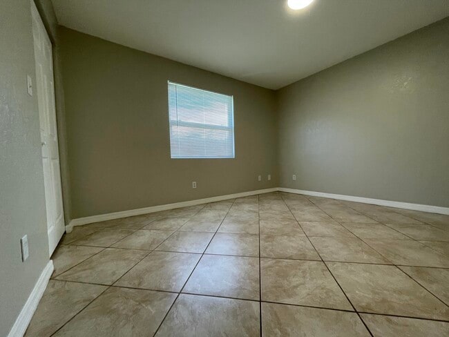 Building Photo - 2886 Harson Way