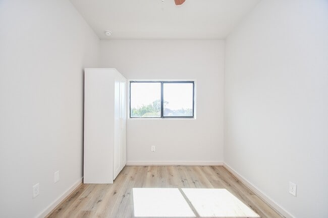 Building Photo - 4108 McKinney St