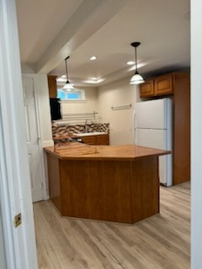 Move In Special 1/2 Off Move in by 11/1 2234 Sweetbay Dr