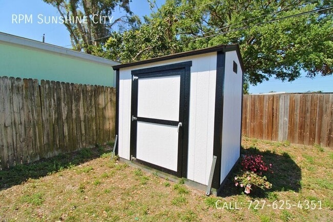 Building Photo - 9322 88th Way N