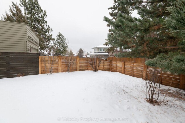 Building Photo - 2469 NW Sacagawea Ln