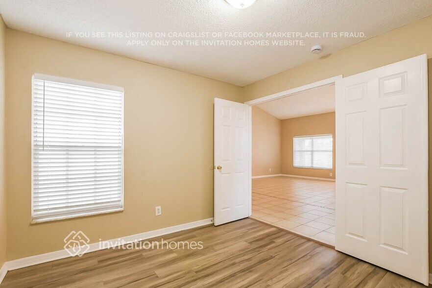 Building Photo - 4001 Saddlewood Dr