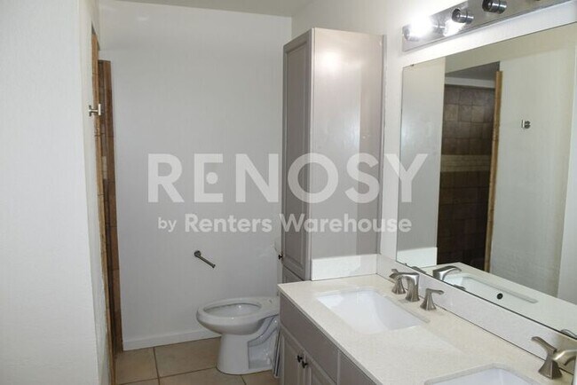Building Photo - Updated 3 Br 2 Ba 2 Cg Home Near Gilbert Rd and Guadalupe Rd in Gilbert