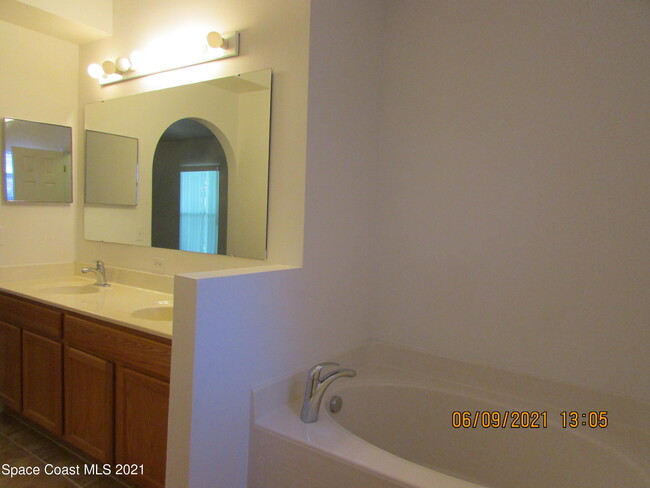 Building Photo - 3472 Chica Cir