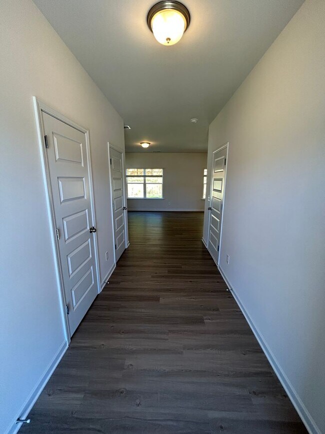 Building Photo - New 4/2.5 House in Longbrook $1,995