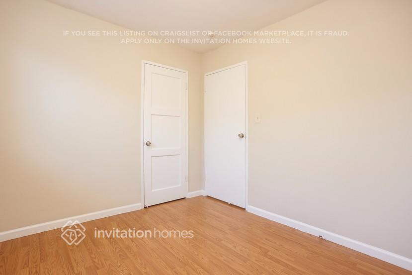 Building Photo - 2980 Rollingwood Dr